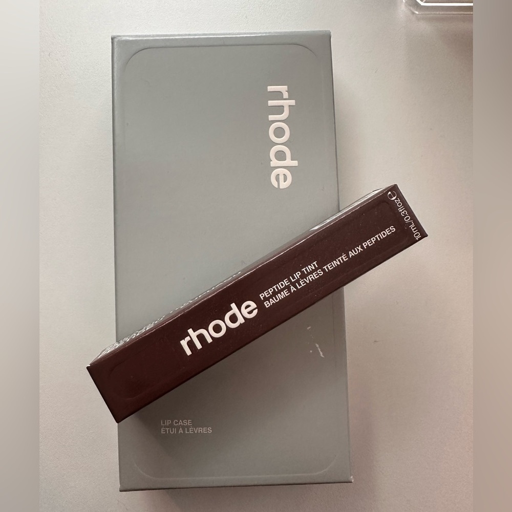 Rhode Lip Case iPhone 15 pro max with Lip tint
